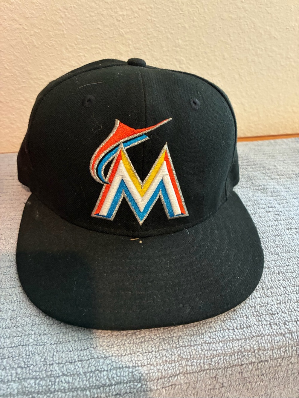 New Era Black Fitted 59FIFTY MLB Cap Interior View